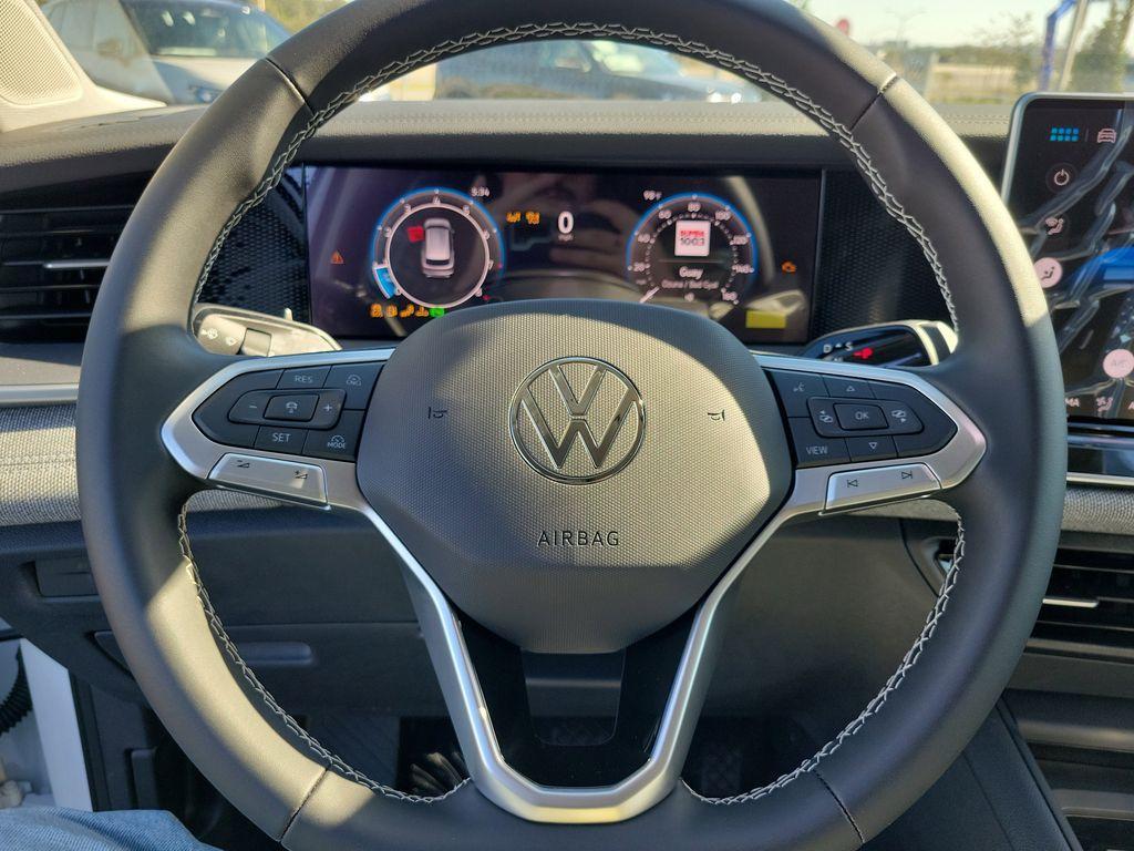 new 2025 Volkswagen Tiguan car, priced at $28,204