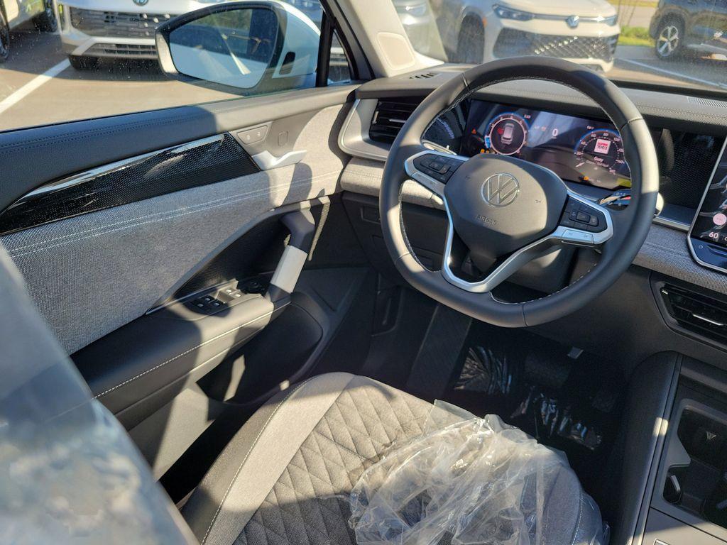 new 2025 Volkswagen Tiguan car, priced at $28,204