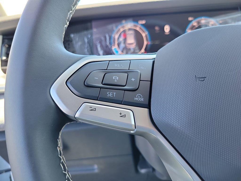 new 2025 Volkswagen Tiguan car, priced at $27,946