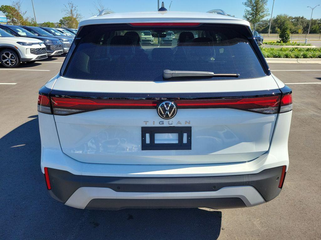 new 2025 Volkswagen Tiguan car, priced at $27,946