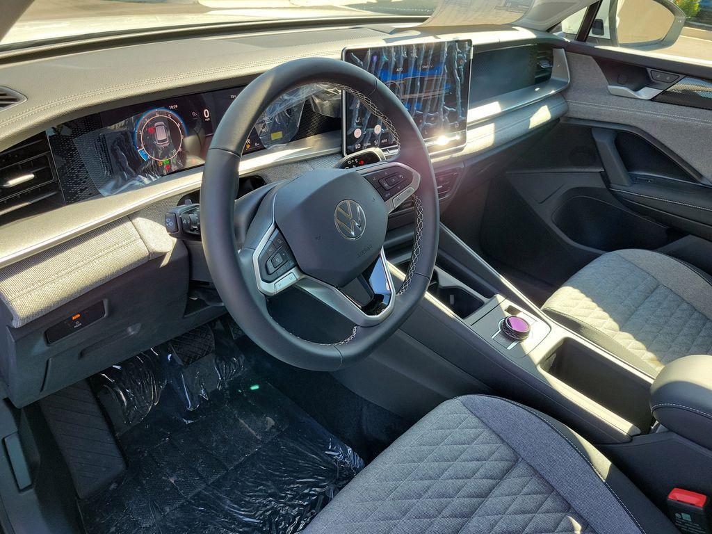 new 2025 Volkswagen Tiguan car, priced at $27,946