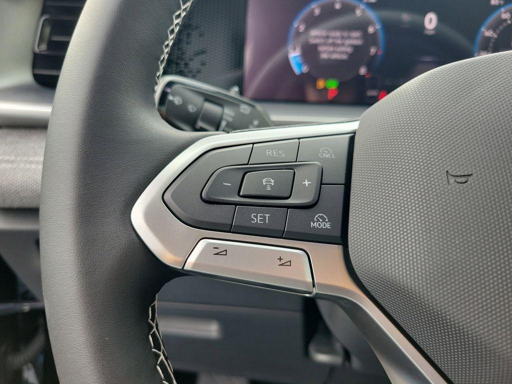 new 2025 Volkswagen Tiguan car, priced at $27,946