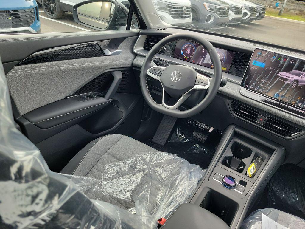 new 2025 Volkswagen Tiguan car, priced at $27,946