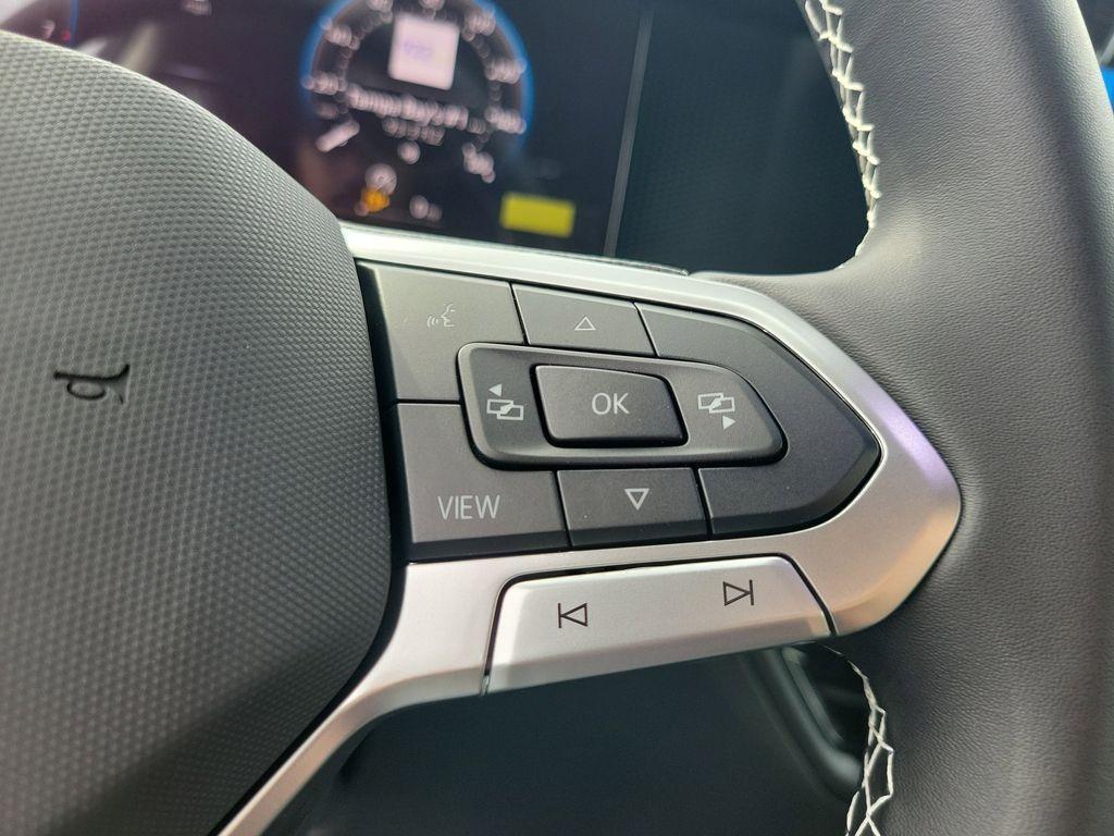 new 2025 Volkswagen Tiguan car, priced at $27,946