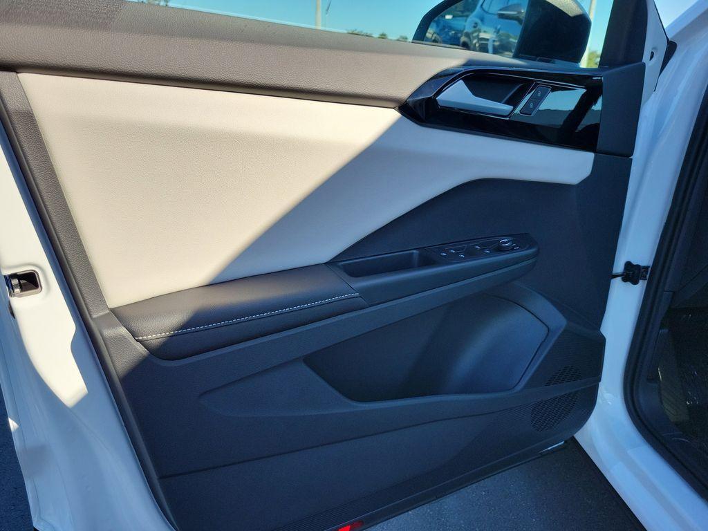 new 2025 Volkswagen Taos car, priced at $24,348