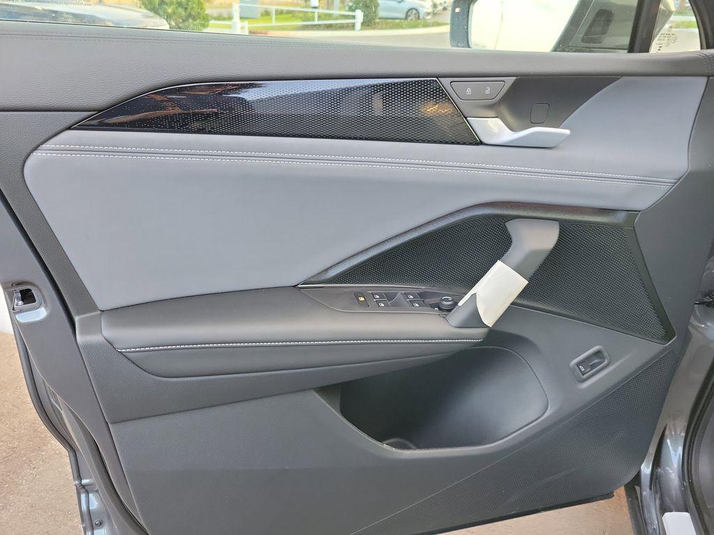 new 2025 Volkswagen Tiguan car, priced at $30,657