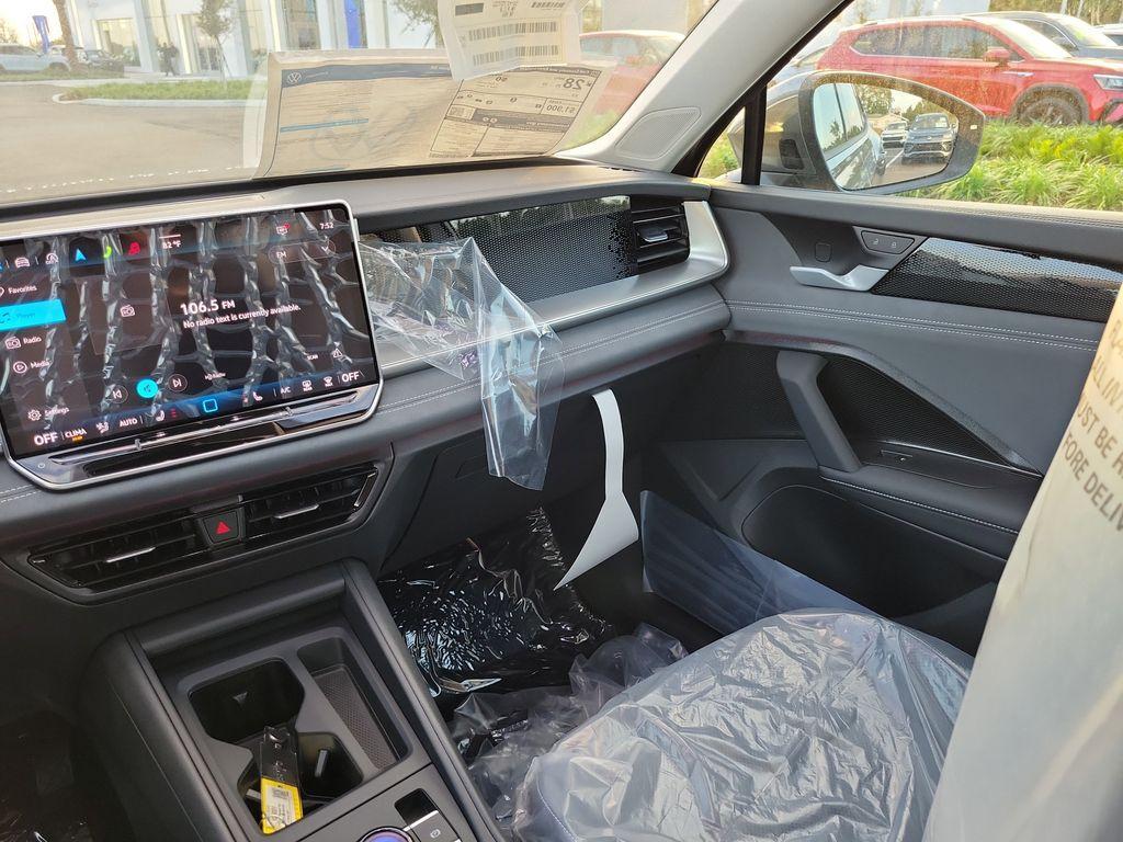 new 2025 Volkswagen Tiguan car, priced at $30,657