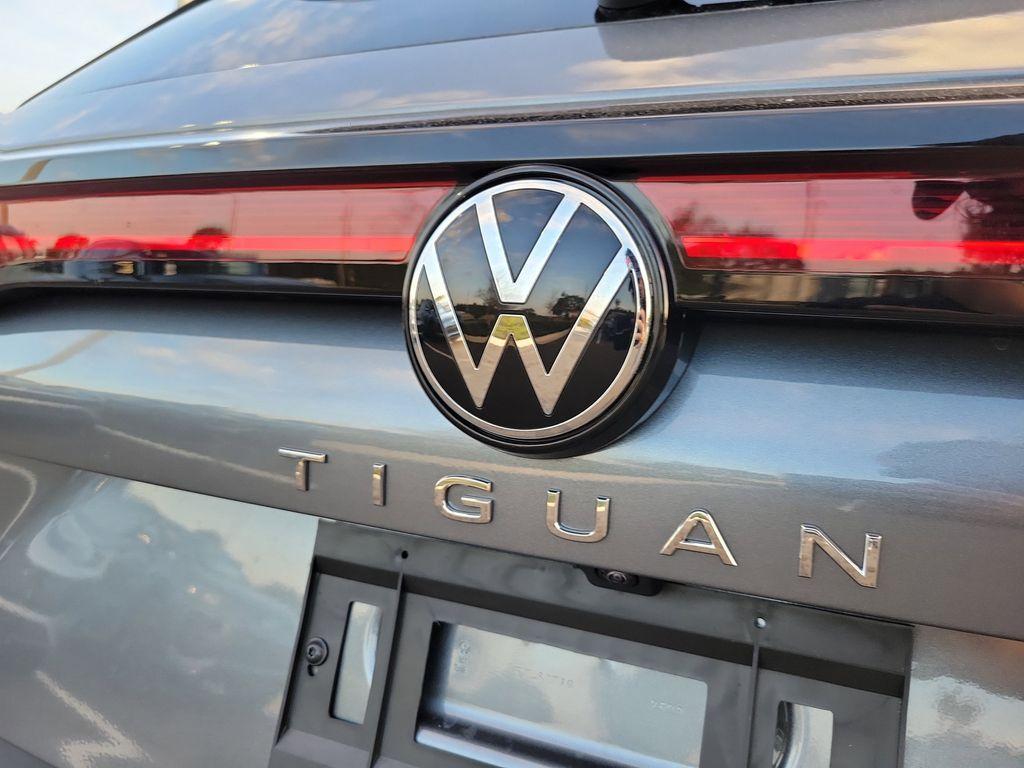 new 2025 Volkswagen Tiguan car, priced at $30,657