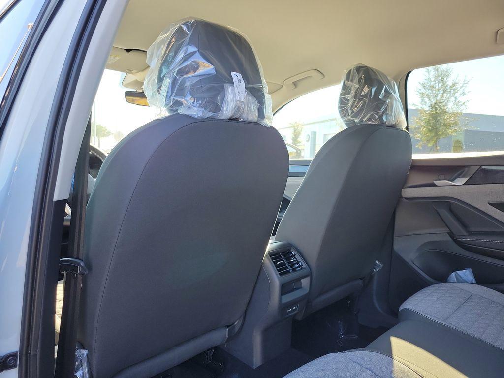 new 2025 Volkswagen Tiguan car, priced at $27,946