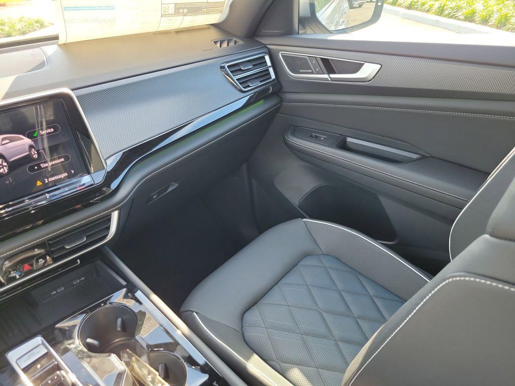 new 2026 Volkswagen Atlas Cross Sport car, priced at $52,569