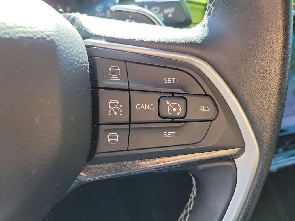 used 2022 Jeep Grand Cherokee L car, priced at $21,495