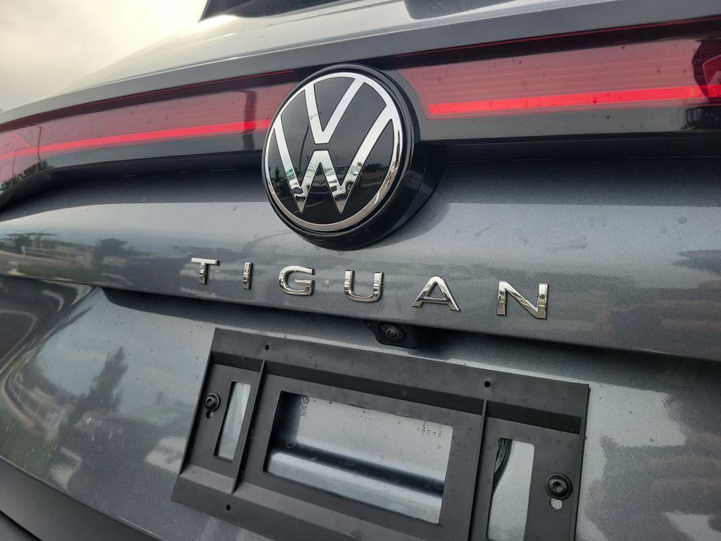 new 2025 Volkswagen Tiguan car, priced at $27,946