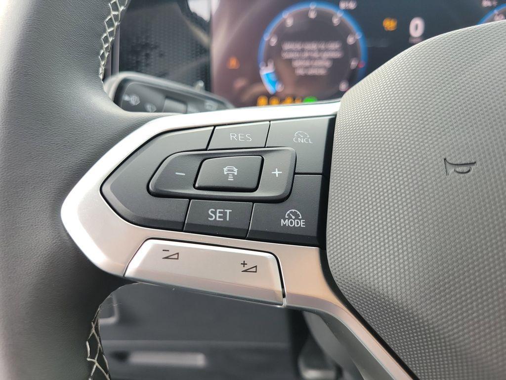 new 2025 Volkswagen Tiguan car, priced at $27,946