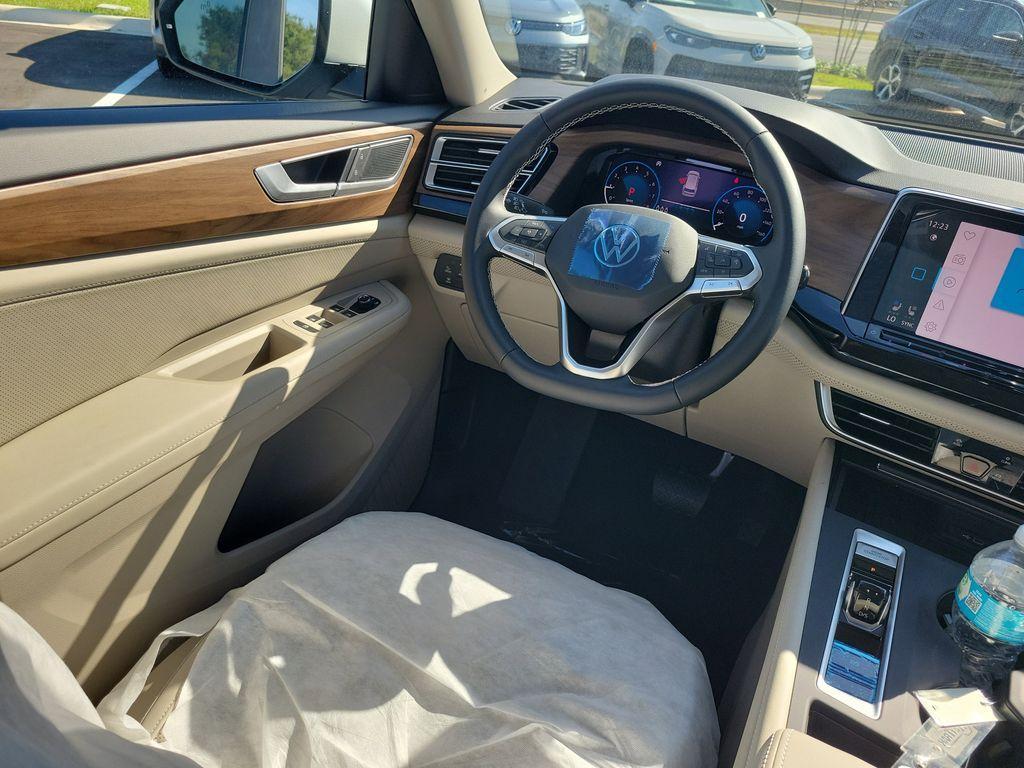 new 2026 Volkswagen Atlas car, priced at $38,668