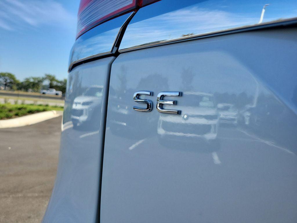 new 2026 Volkswagen Atlas car, priced at $38,668