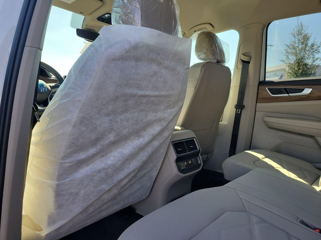 new 2026 Volkswagen Atlas car, priced at $38,668