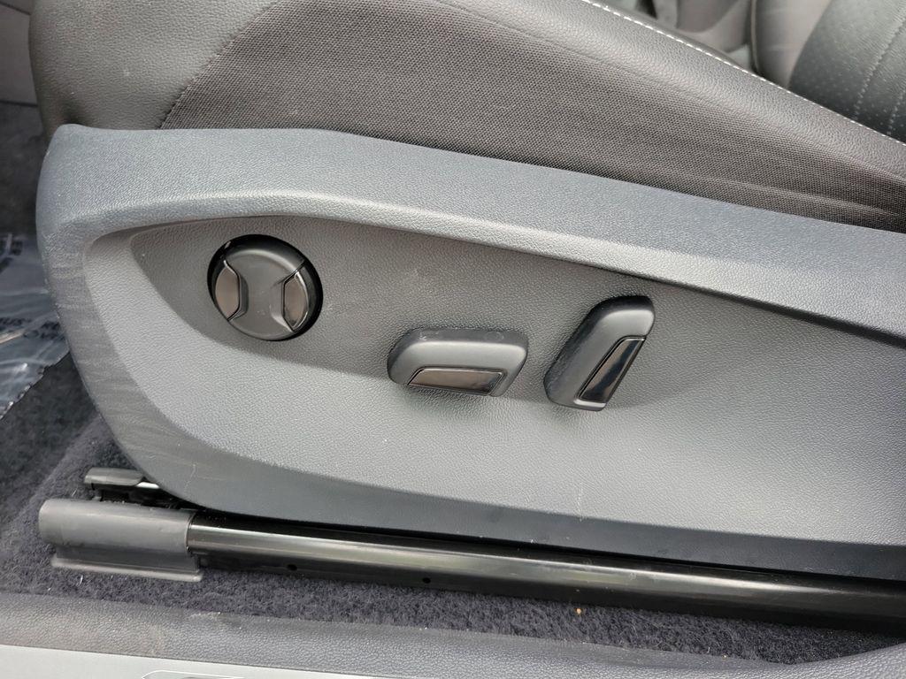 used 2022 Volkswagen Tiguan car, priced at $21,995