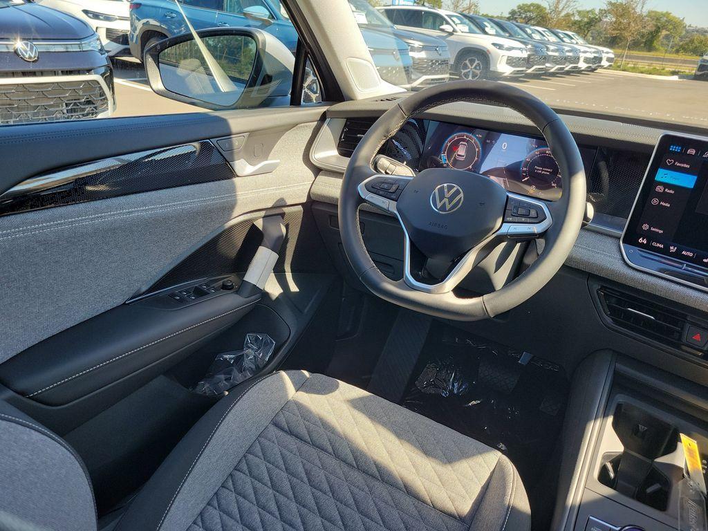 new 2025 Volkswagen Tiguan car, priced at $27,946