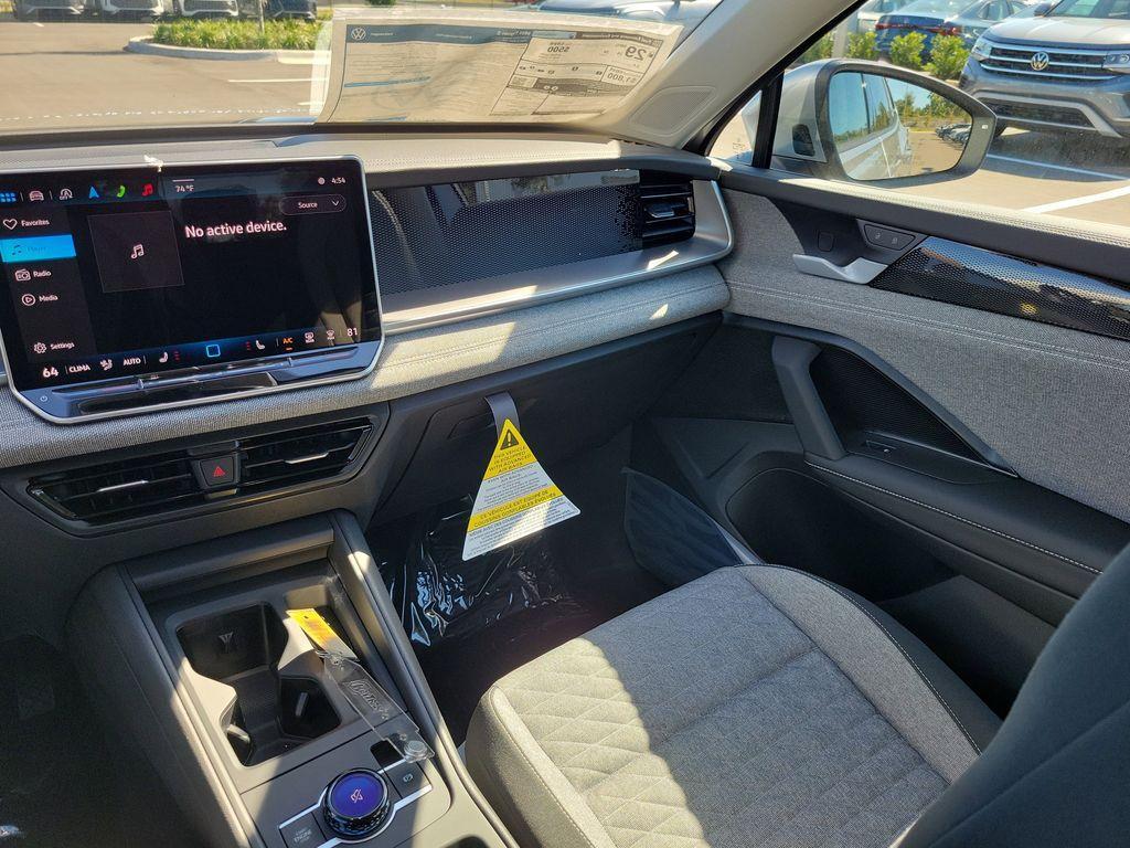 new 2025 Volkswagen Tiguan car, priced at $27,946