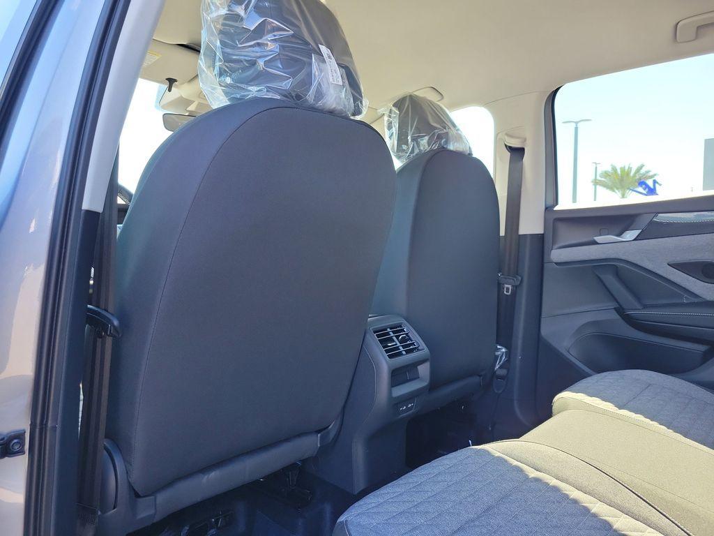 new 2025 Volkswagen Tiguan car, priced at $27,946