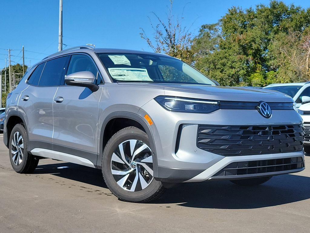 new 2025 Volkswagen Tiguan car, priced at $27,946