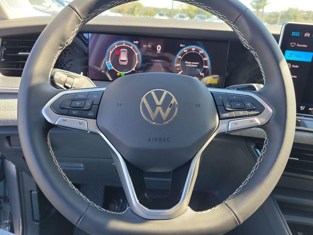 new 2025 Volkswagen Tiguan car, priced at $27,946