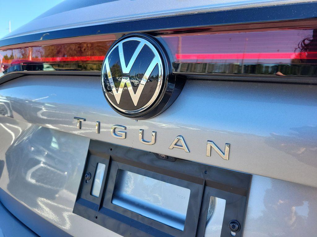 new 2025 Volkswagen Tiguan car, priced at $27,946