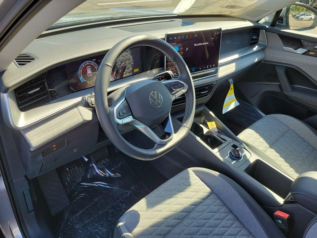 new 2025 Volkswagen Tiguan car, priced at $27,946