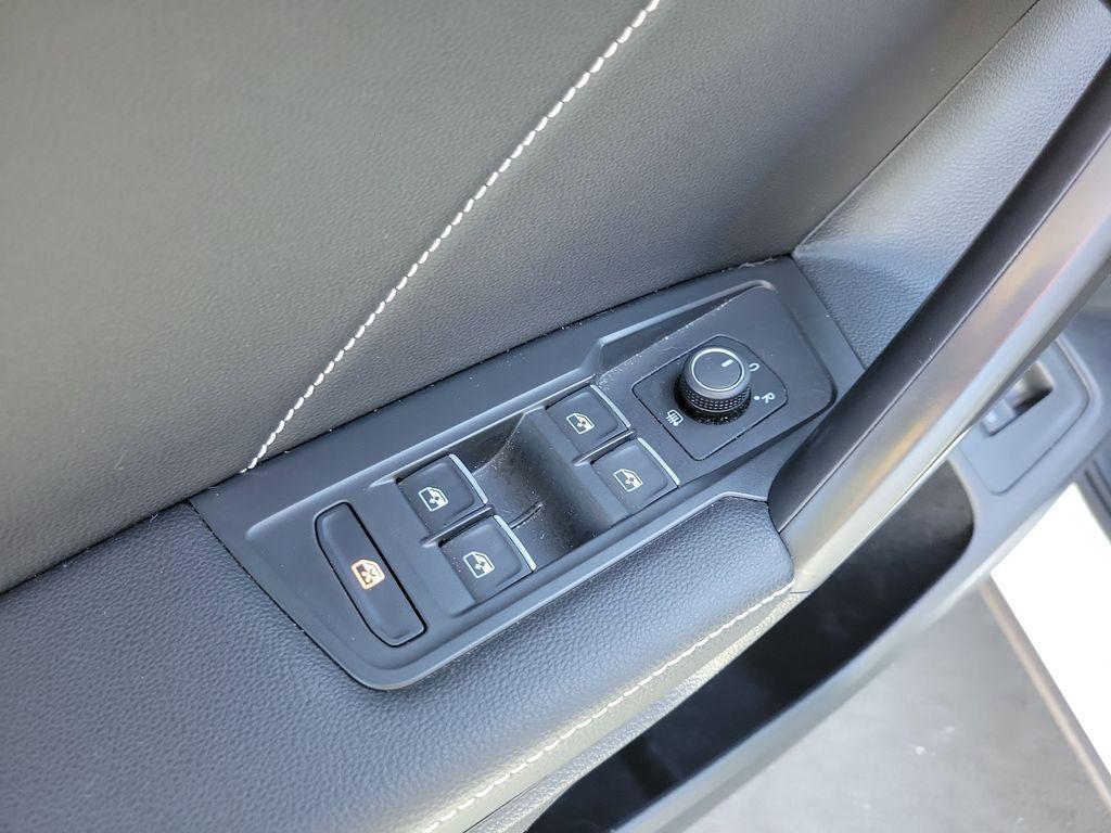 used 2022 Volkswagen Tiguan car, priced at $21,495