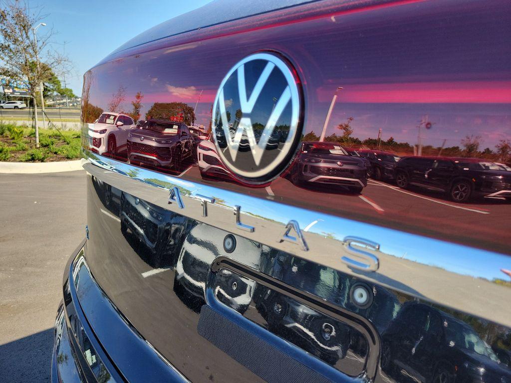 new 2026 Volkswagen Atlas Cross Sport car, priced at $52,569