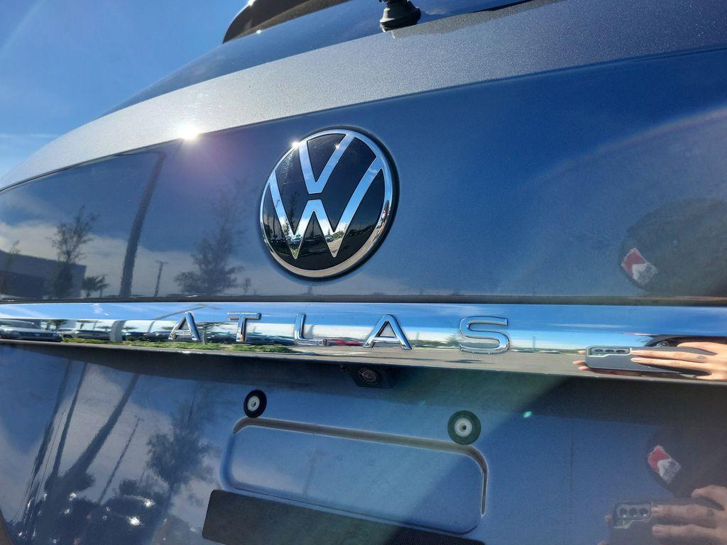 used 2023 Volkswagen Atlas car, priced at $24,995