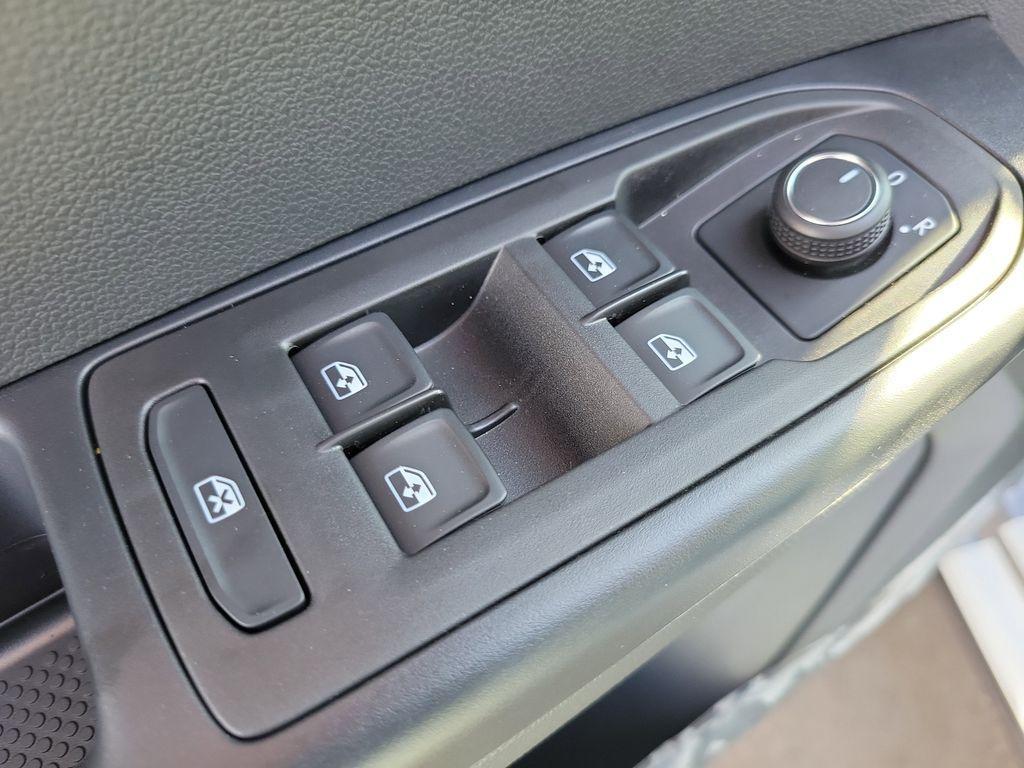 new 2025 Volkswagen Taos car, priced at $24,348