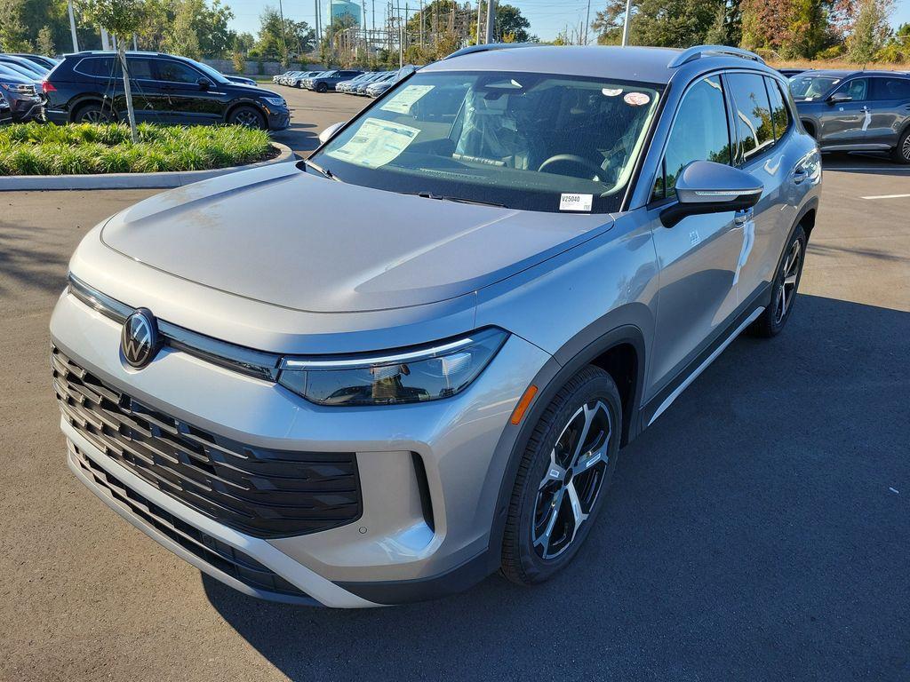 new 2025 Volkswagen Tiguan car, priced at $30,657