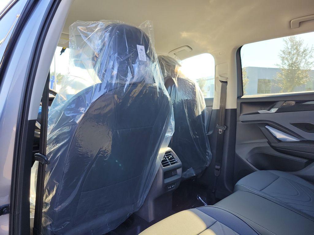 new 2025 Volkswagen Tiguan car, priced at $30,657