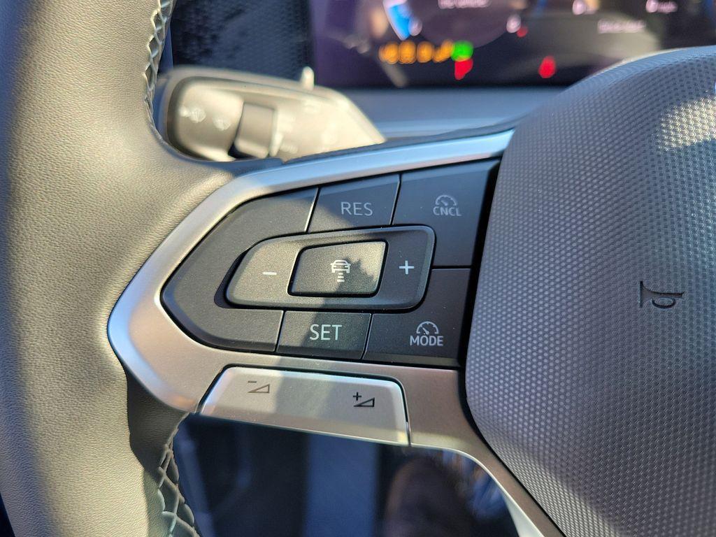 new 2025 Volkswagen Tiguan car, priced at $30,657