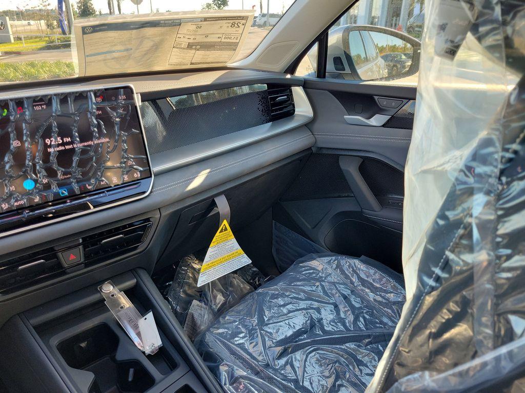 new 2025 Volkswagen Tiguan car, priced at $30,657