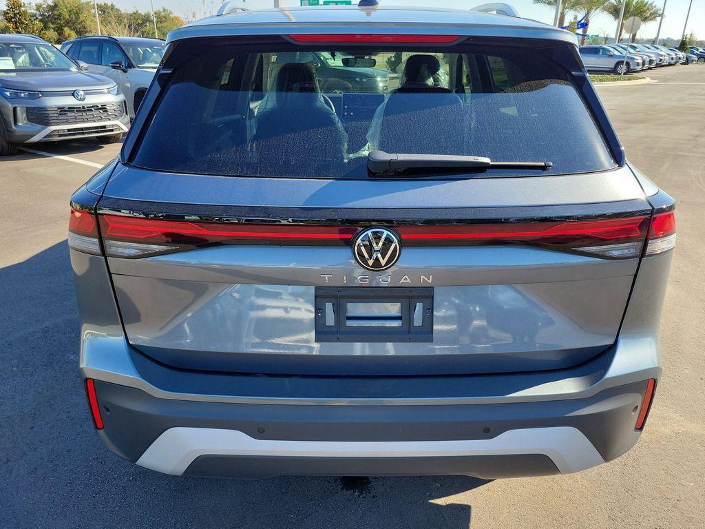 new 2025 Volkswagen Tiguan car, priced at $27,946