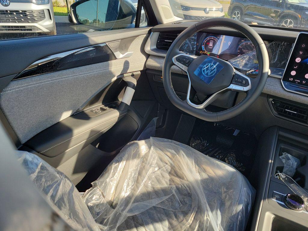 new 2025 Volkswagen Tiguan car, priced at $27,946