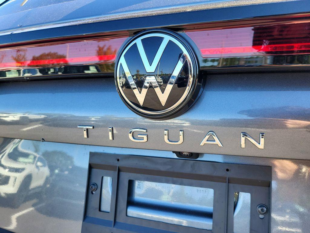 new 2025 Volkswagen Tiguan car, priced at $27,946
