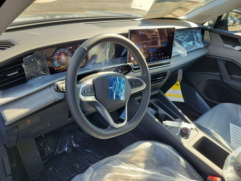 new 2025 Volkswagen Tiguan car, priced at $27,946