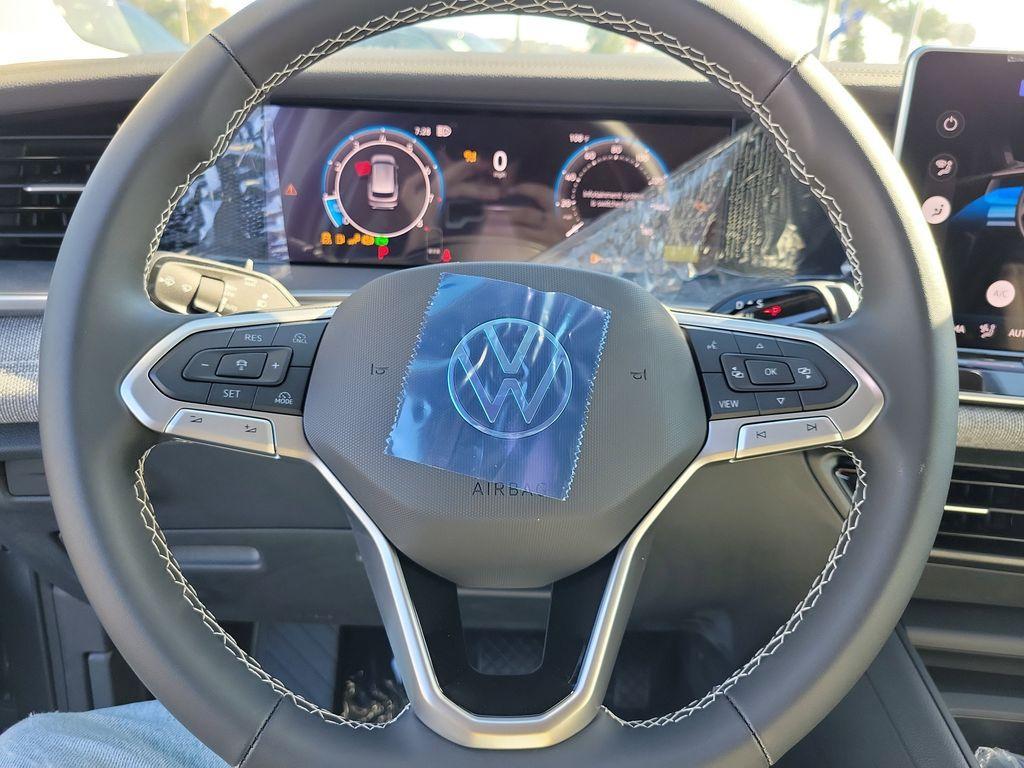 new 2025 Volkswagen Tiguan car, priced at $27,946