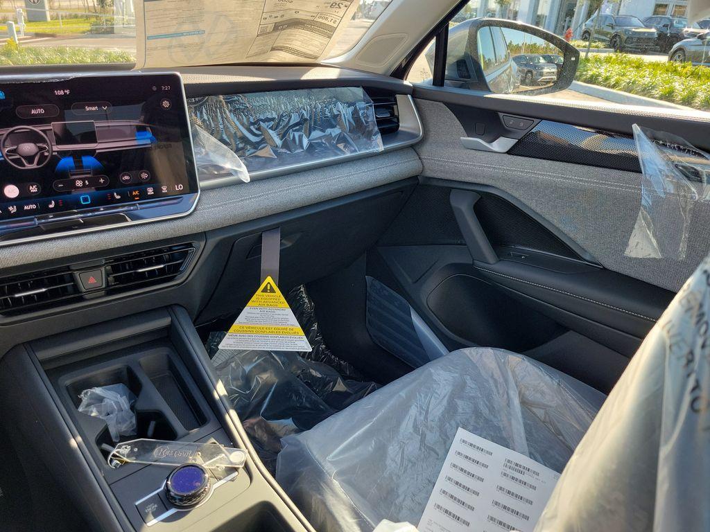 new 2025 Volkswagen Tiguan car, priced at $27,946