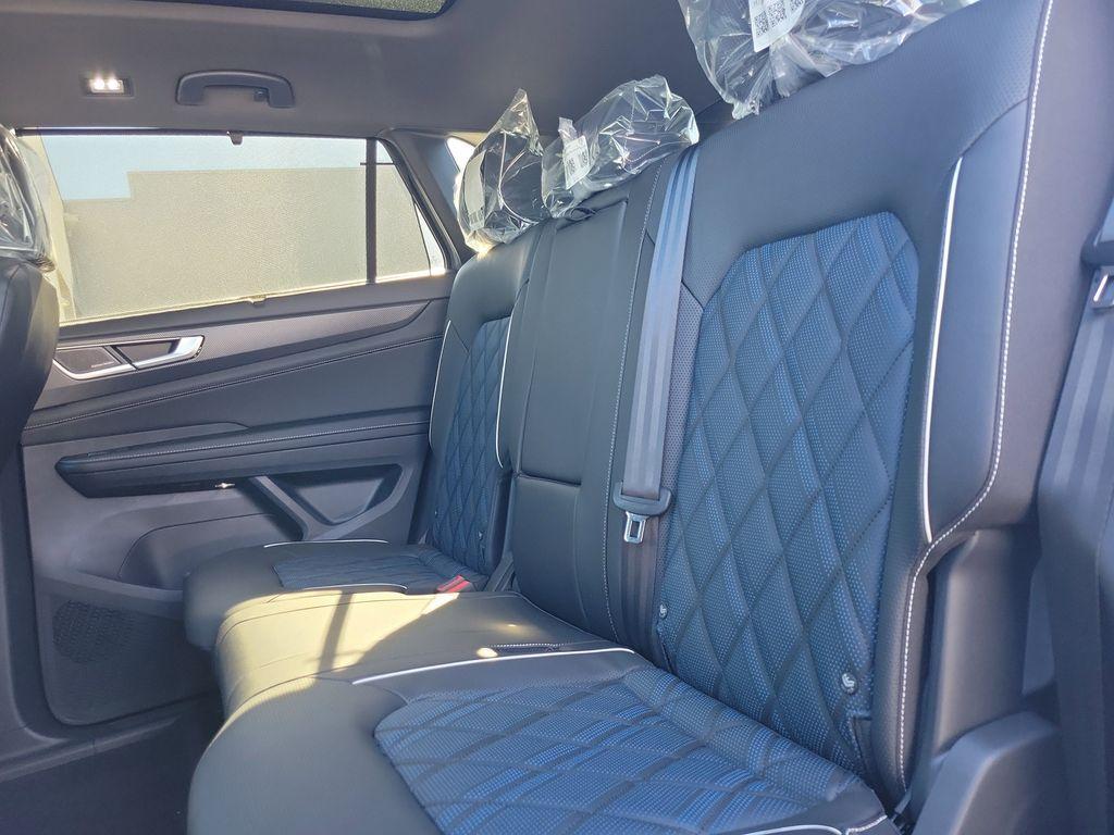 new 2026 Volkswagen Atlas Cross Sport car, priced at $53,006