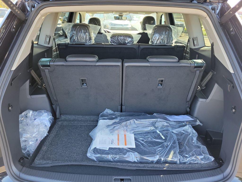 new 2026 Volkswagen Atlas car, priced at $53,046