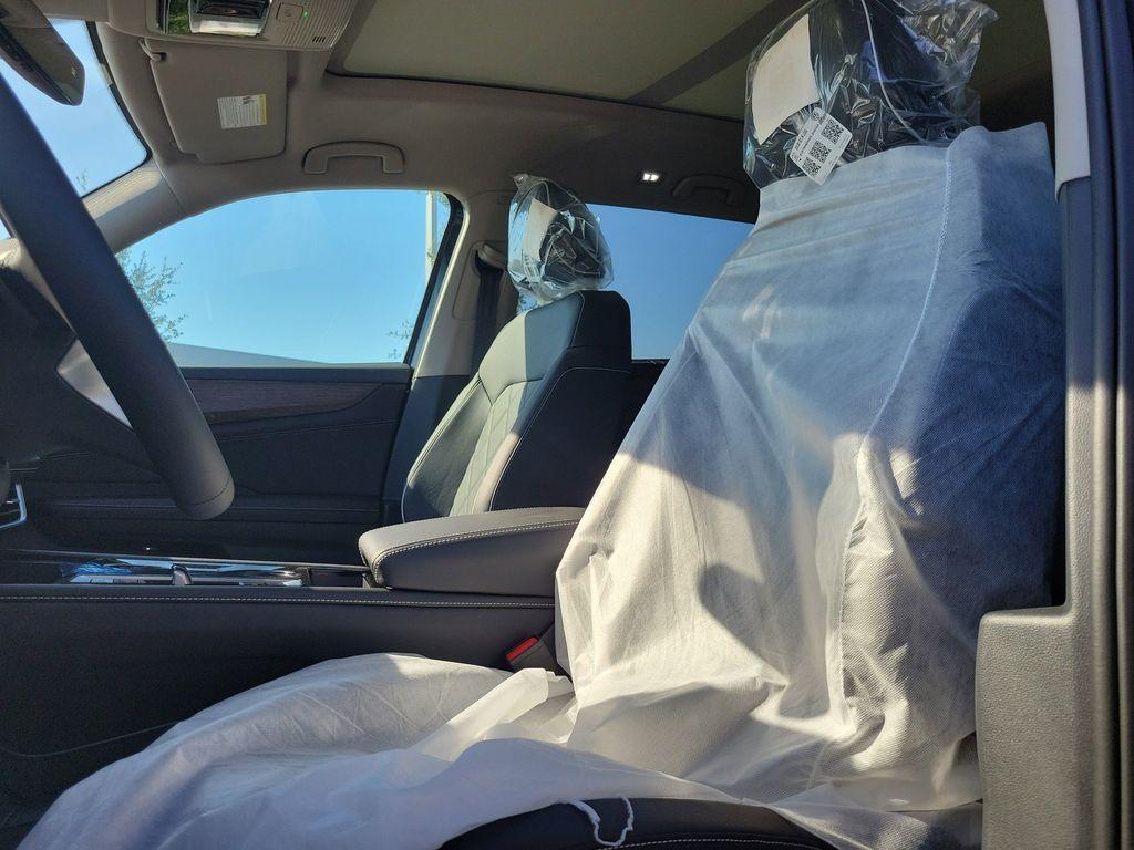 new 2026 Volkswagen Atlas car, priced at $53,046