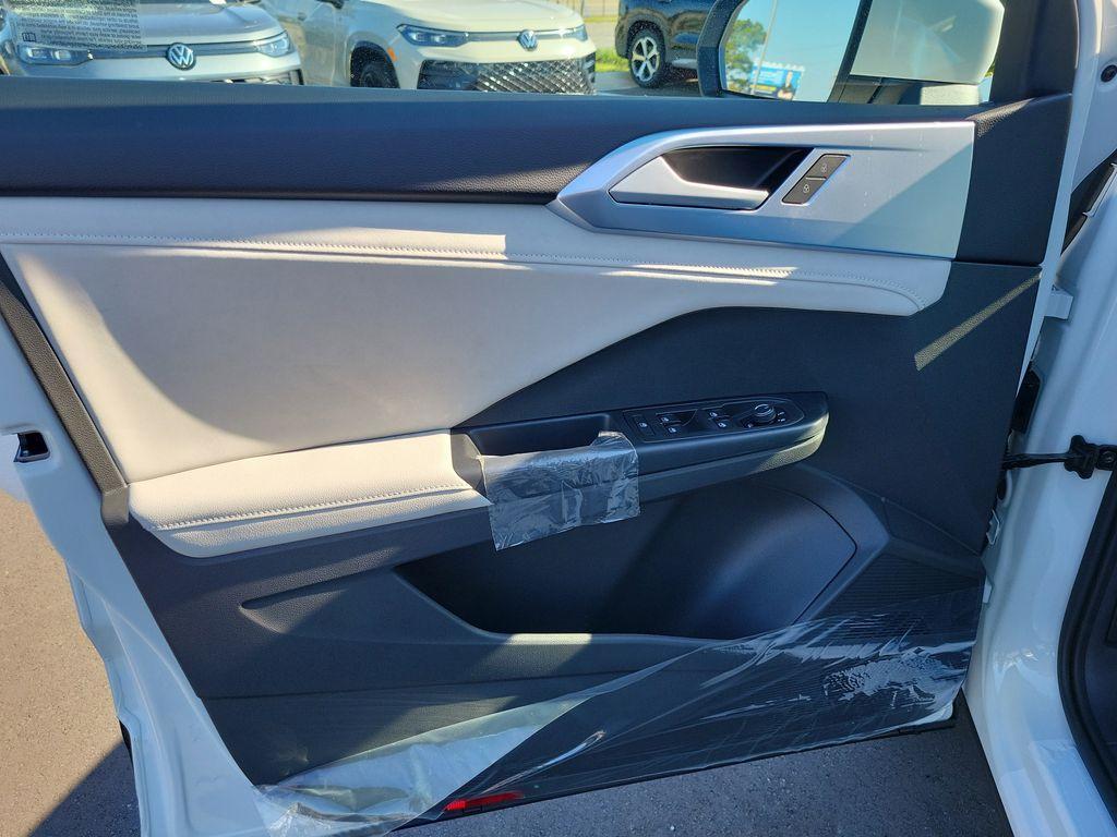 new 2025 Volkswagen Taos car, priced at $27,027