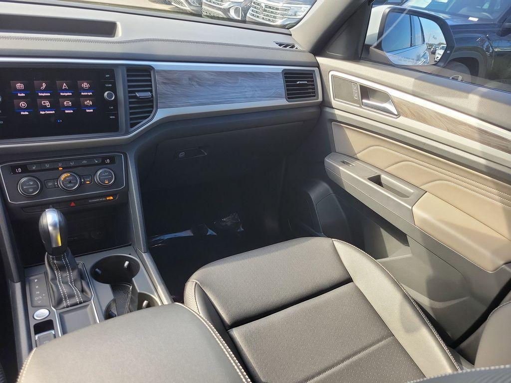 used 2021 Volkswagen Atlas Cross Sport car, priced at $24,995