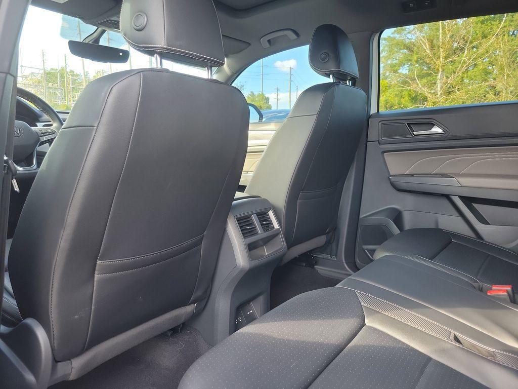 used 2021 Volkswagen Atlas Cross Sport car, priced at $24,995