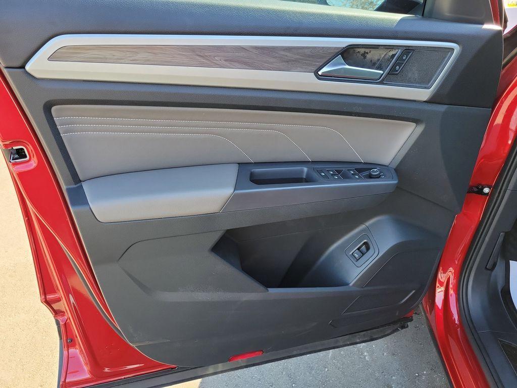 used 2021 Volkswagen Atlas Cross Sport car, priced at $22,495