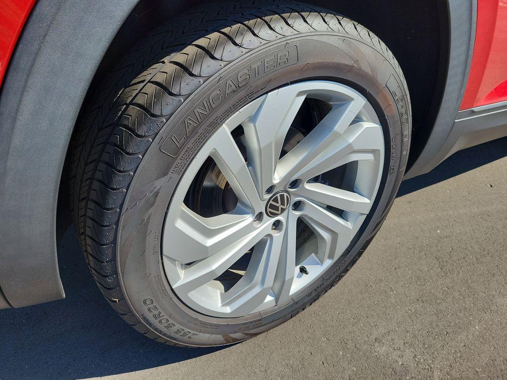 used 2021 Volkswagen Atlas Cross Sport car, priced at $22,495